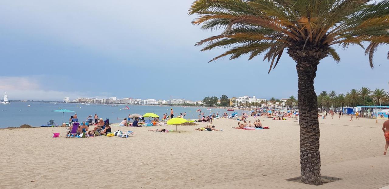 Appartement Sur Empuriabrava A 100 M De La Mer Экстерьер фото